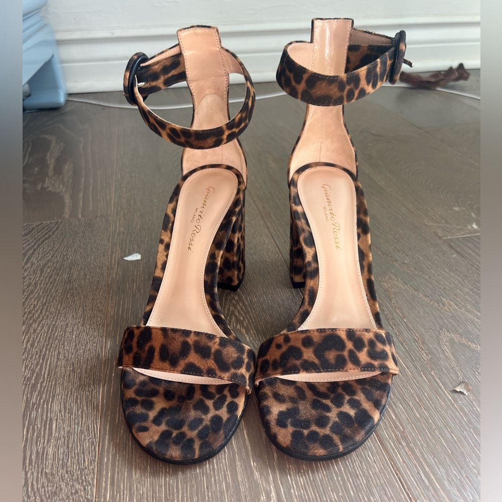 Sam Edelman suede leopard print heel, size 36 1/